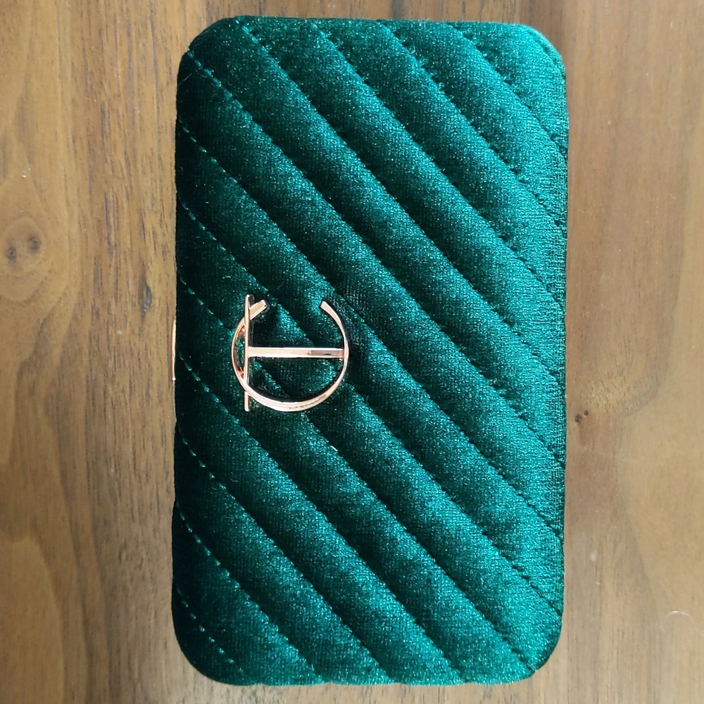 Charlotte Tilbury Velvet Clutch/Mini Brush Travel Case